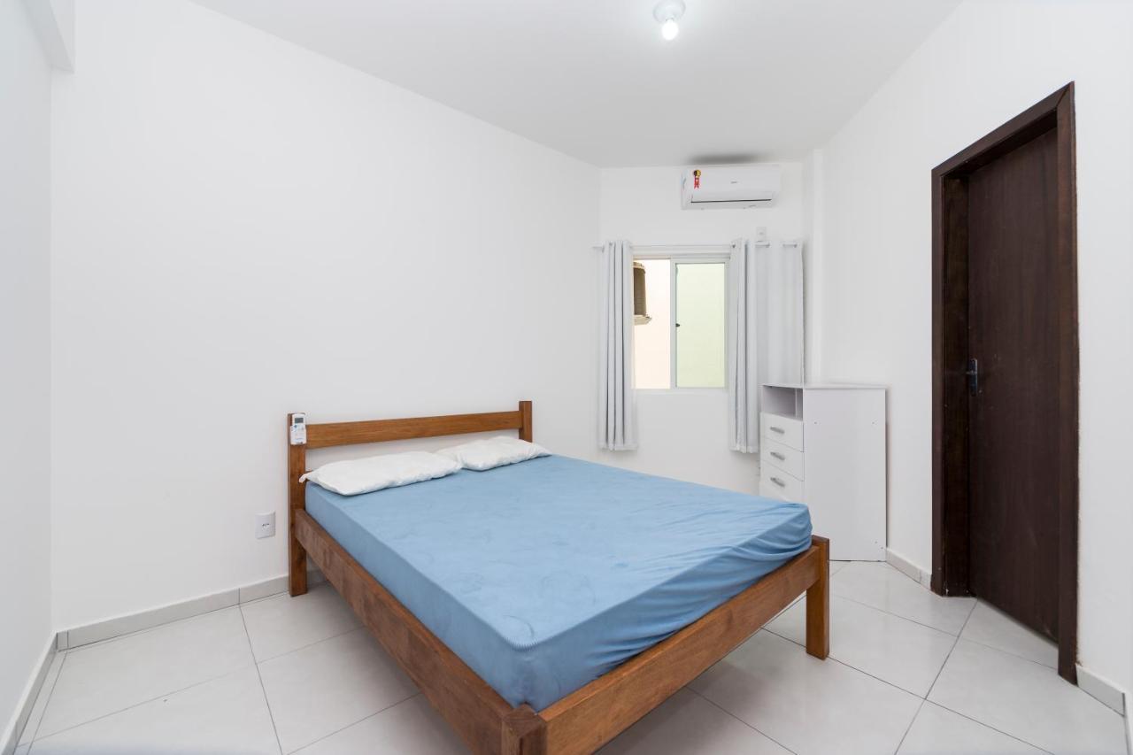 Residencial Melfi III - Apartamento Terreo Бомбиньяс Экстерьер фото